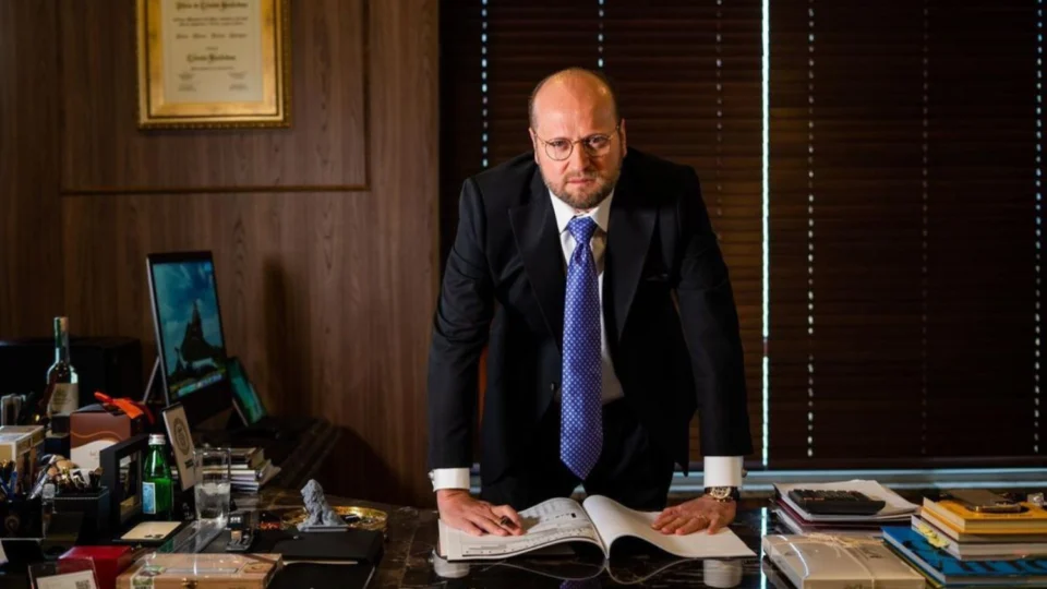 Advogado renomado lança livro com tema sob marketing jurídico