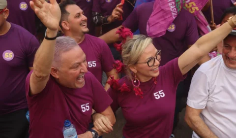 Renato Afonso movimenta multidão em passeata histórica em Pauini