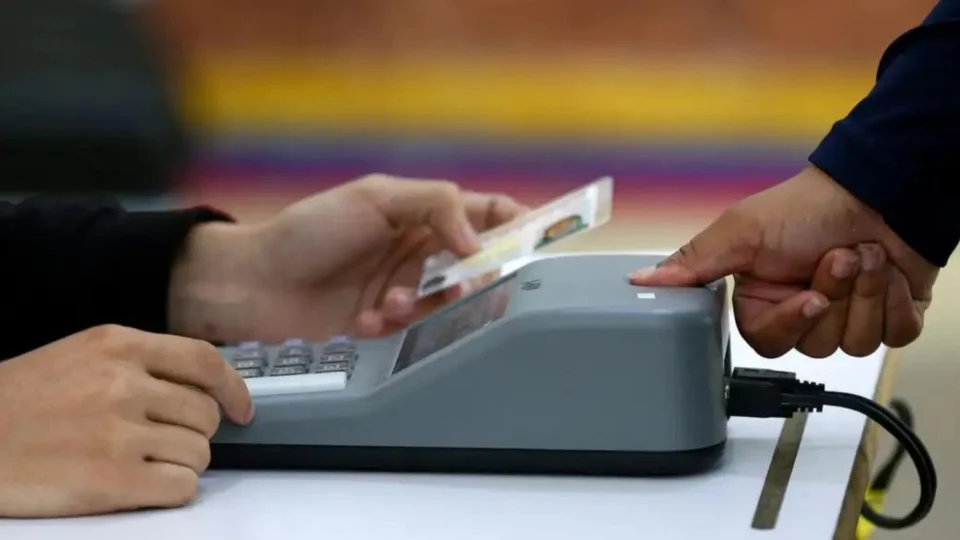 Brasil, Colômbia e México pedem dados eleitorais da Venezuela