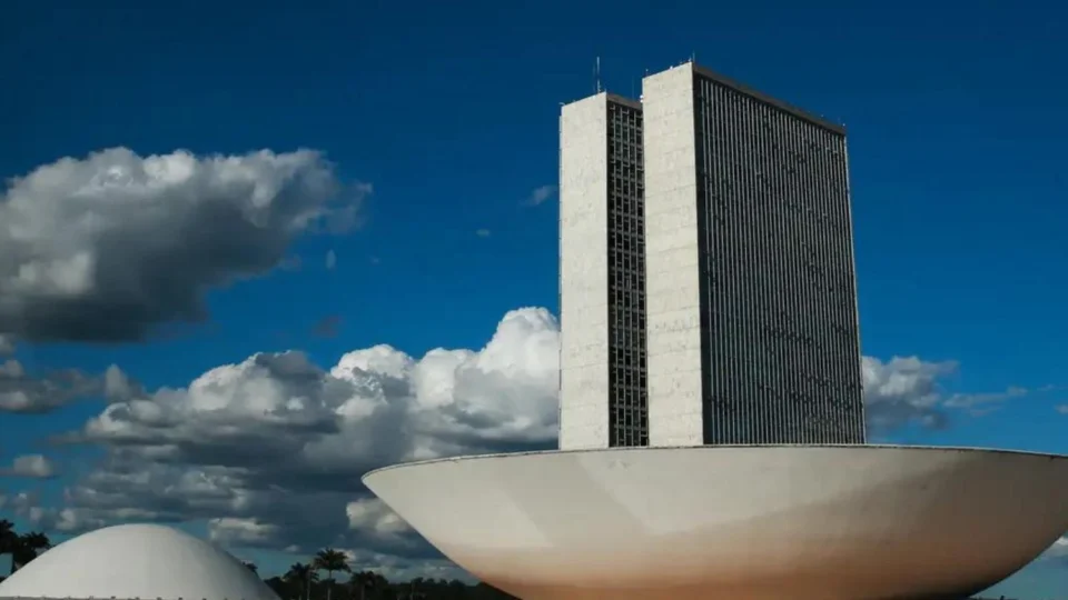 Suspender emendas dá “autonomia desmedida” ao Executivo, diz Congresso