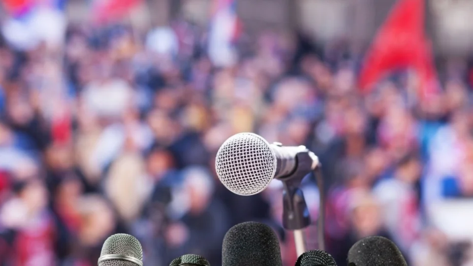 Final de semana decisivo para eleições 2024 com as últimas convenções partidárias. Confira!