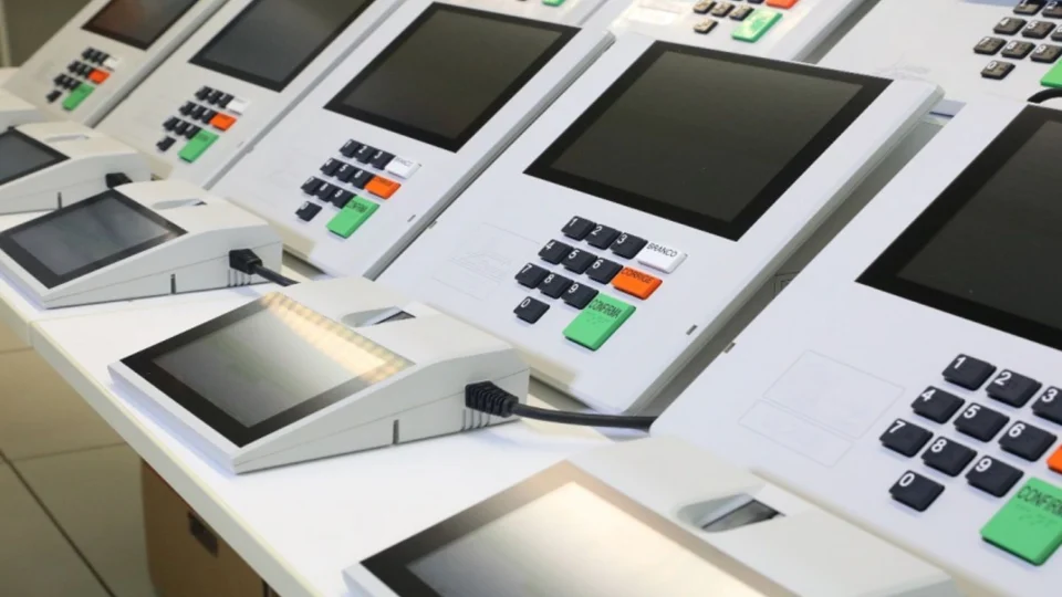 TRE-AM inicia envio de urnas eletrônicas para o interior do Amazonas