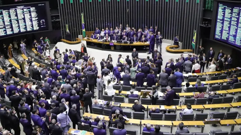 Câmara aprova segundo projeto de regulamentação da reforma tributária