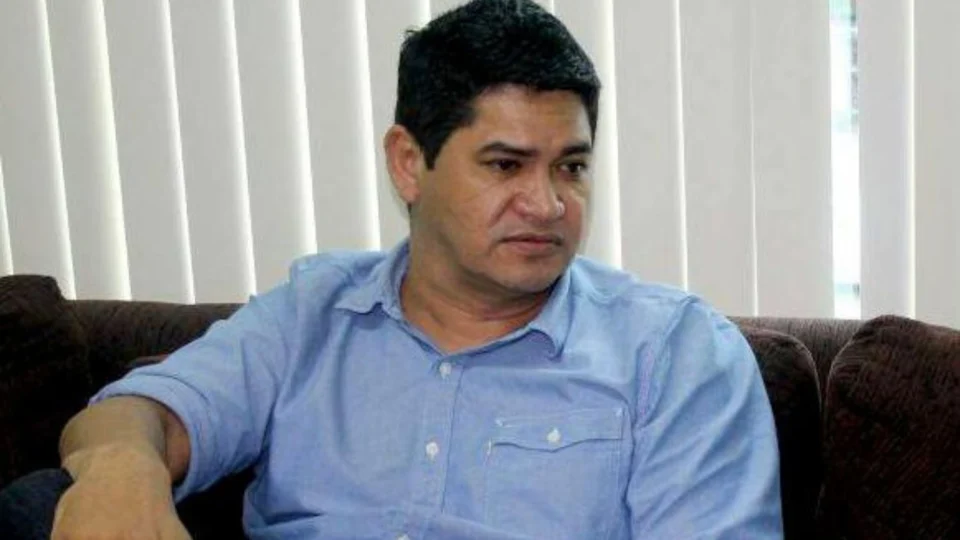 TCE-AM aplica multa de R$ 68 mil a Bi Garcia e ex-secretário por irregularidades em convênios