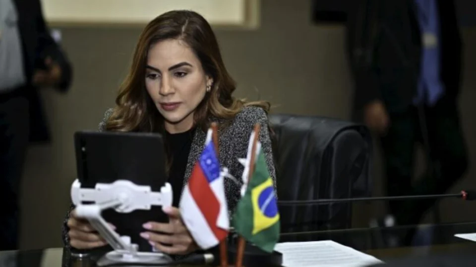 Débora Menezes cobra fiscalização nos municípios da região metropolitana para combater queimadas