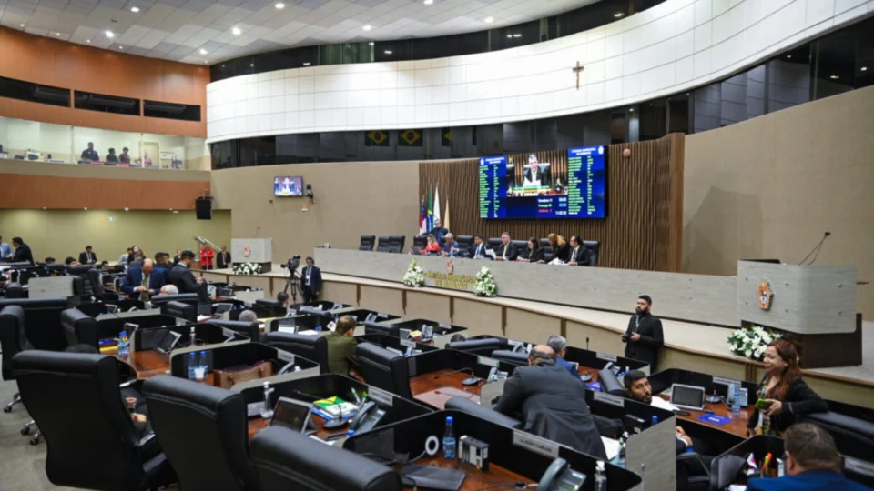 Vereadores exigem ação da prefeitura sobre Plano de Ação Climática