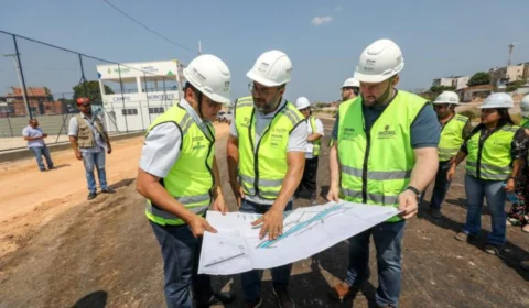 Wilson Lima acompanha fase final de obras na ligação viária das avenidas Silves e Maués