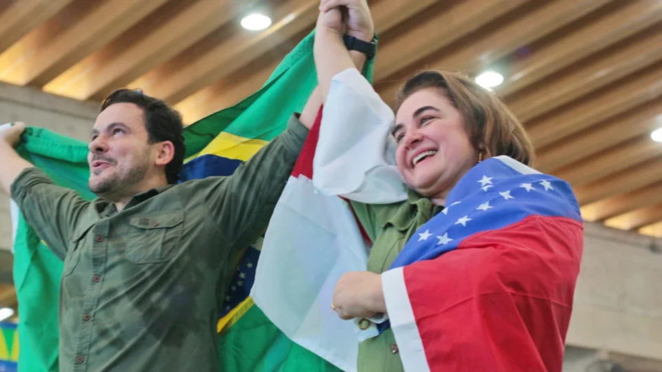 Bolsonaro endossa chapa com Alberto Neto e Maria do Carmo em vídeo na convenção do PL e Novo