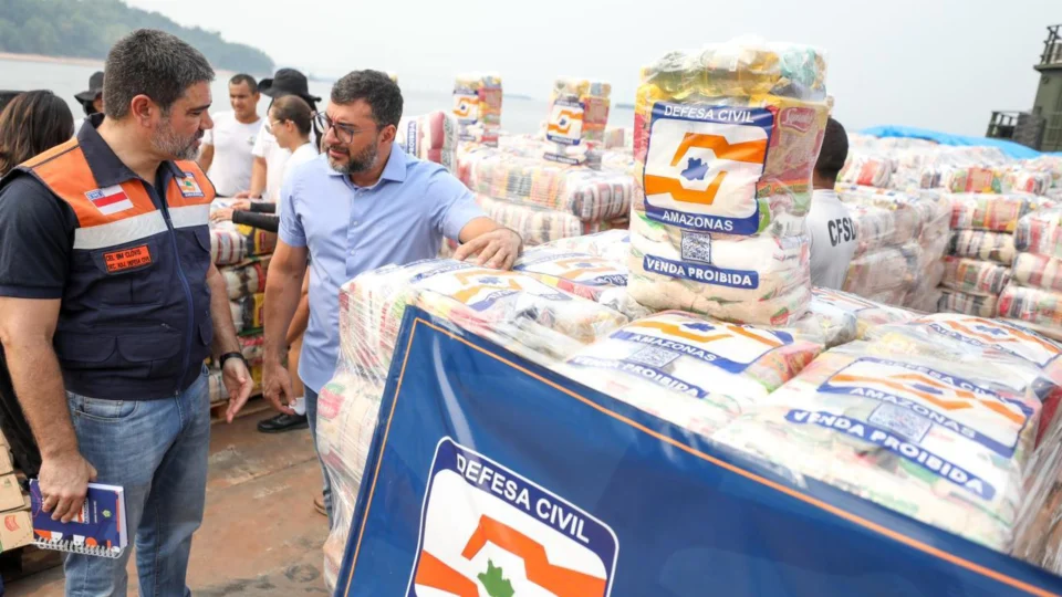 Wilson acompanha primeiro envio de ajuda humanitária para municípios já afetados pela seca