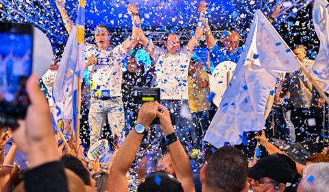 Rodrigo Sá ‘arrasta’ quase 5 mil pessoas em lançamento de campanha em Manaus