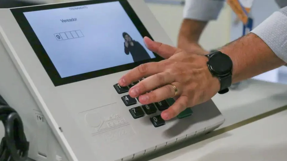 Eleições 2024: partidos e federações tem até hoje para escolher candidatos