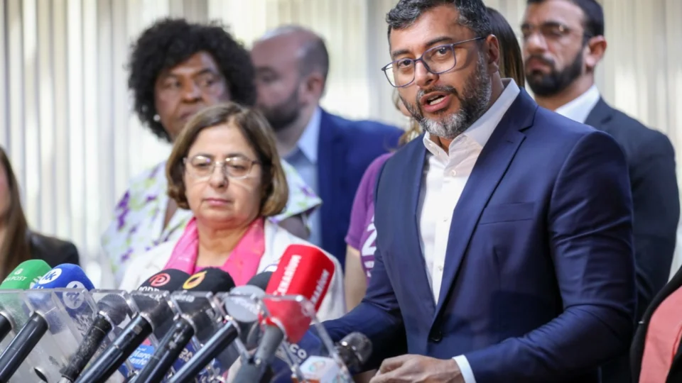 Wilson Lima assina Pacto Estadual de Prevenção aos Feminicídios no Amazonas