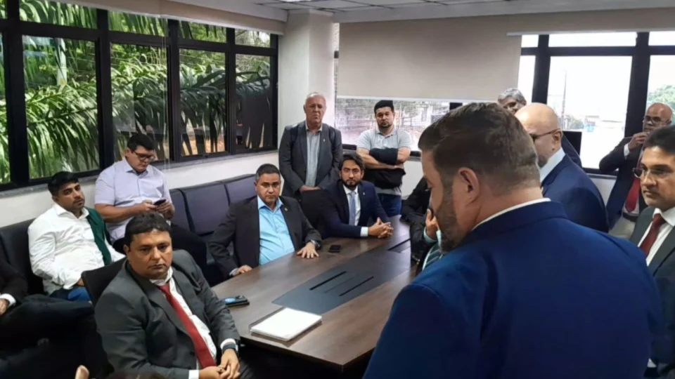 Câmara abre ‘CPI dos Contratos’ e ‘CPI da Semcom’ na gestão de David Almeida