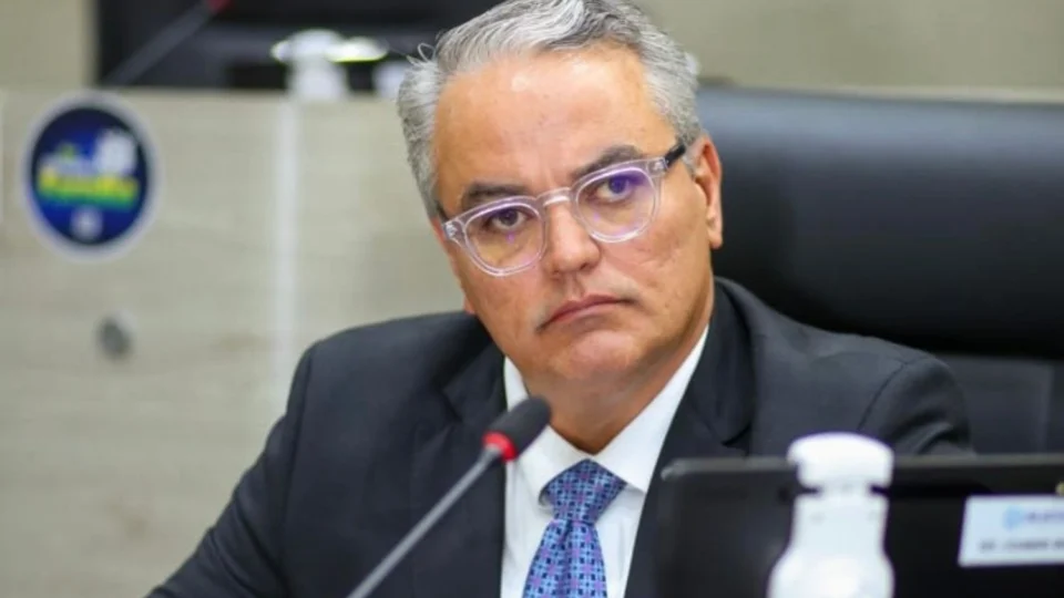 Lissandro Breval propõe CPI para investigar pagamentos suspeitos envolvendo a prefeitura