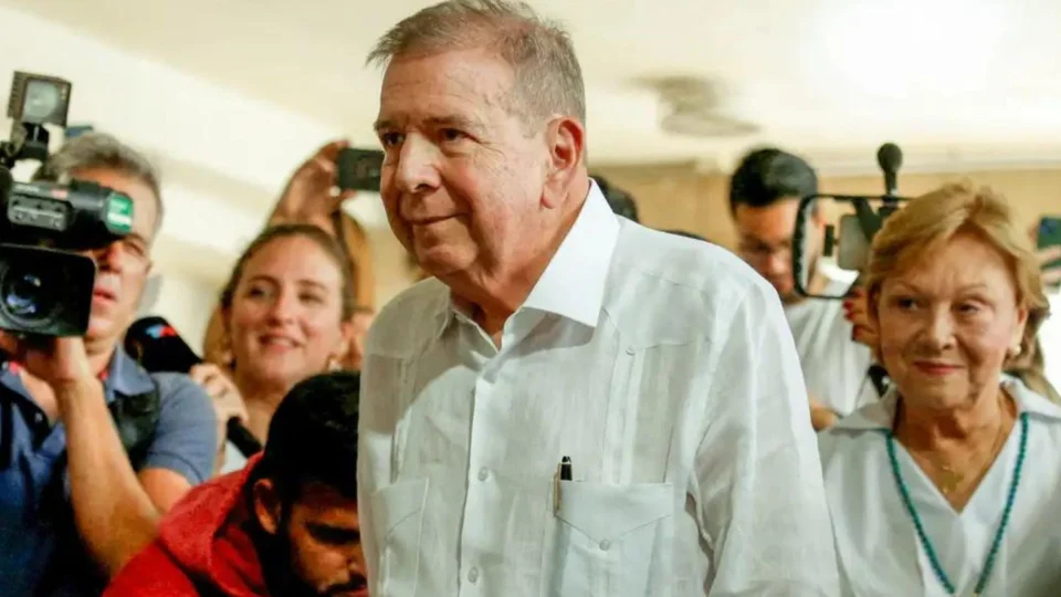 Edmundo González divulga carta ao MP justificando ausência e nega responsabilidade por atas eleitorais