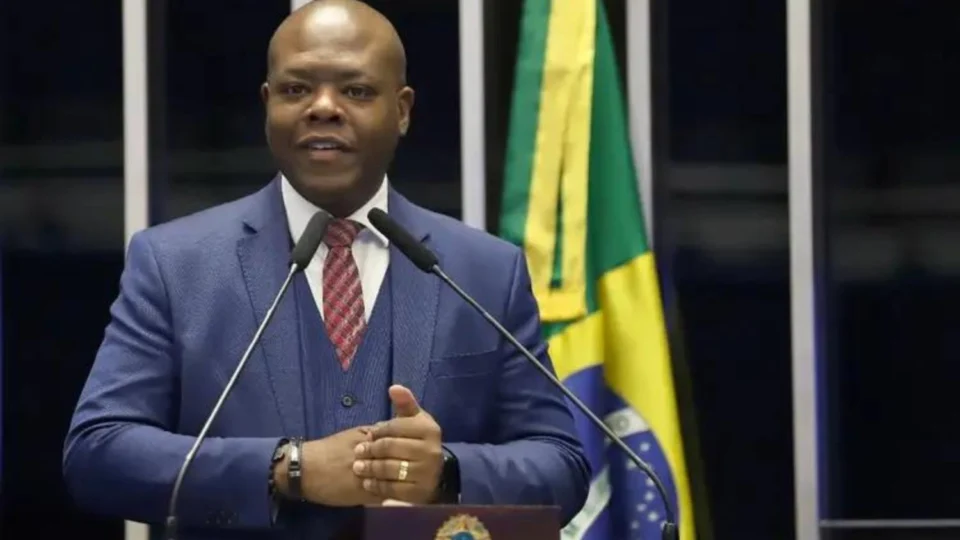 Lula demite ministro dos Direitos Humanos, Silvio Almeida, após denúncia de assédio