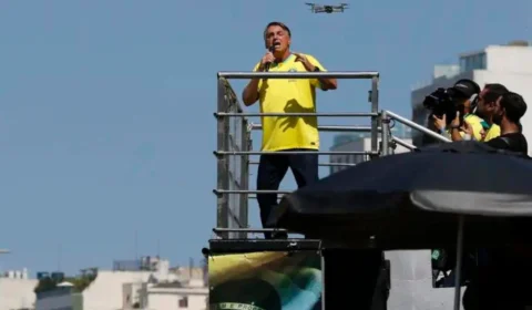 Ato com Bolsonaro terá discurso duro e bonecos gigantes de Moraes e Pacheco