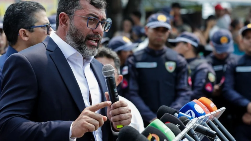 Wilson Lima apresenta mil alunos soldados que passam a atuar na Polícia Militar