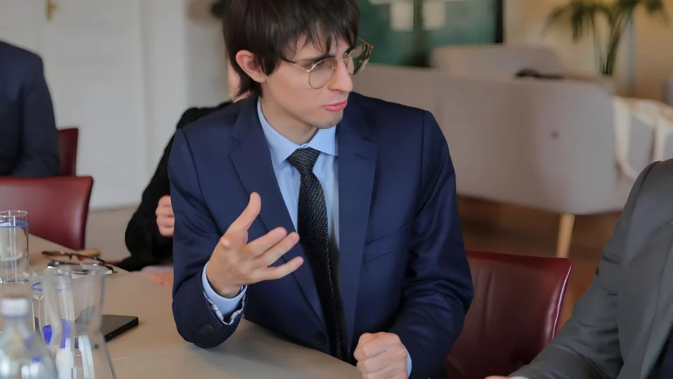 Na ONU, Amom discute parceria para combate à exploração de menores no interior do AM