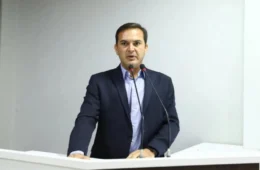 Prefeito de Parintins sanciona lei que autoriza empréstimo de R$ 50 milhões para obras