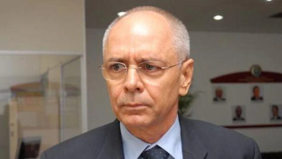 TRE-AM barra candidatura de Ângelus Figueira à Prefeitura de Manacapuru