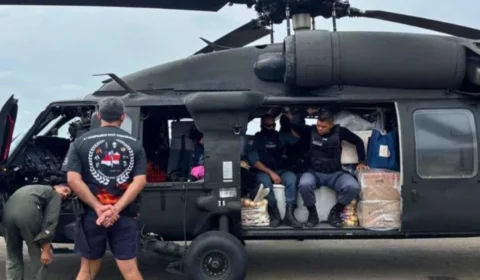 Urnas eletrônicas são transportadas por helicópteros para comunidades isoladas no Amazonas