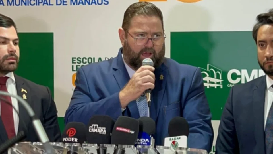 Vídeo: William Alemão contesta argumentos da base aliada de David