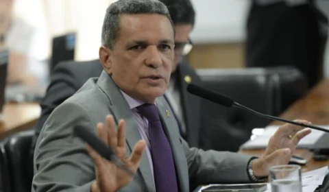 “Lula trai o povo do campo ao vetar adiamento de dívidas rurais”, afirma senador Mecias