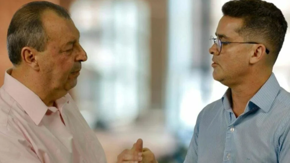 Grupo de David e Omar resiste ao impeachment de Moraes