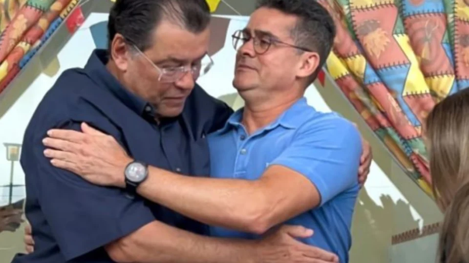 Eduardo Braga, principal apoiador de David Almeida, é indiciado pela PF por corrupção