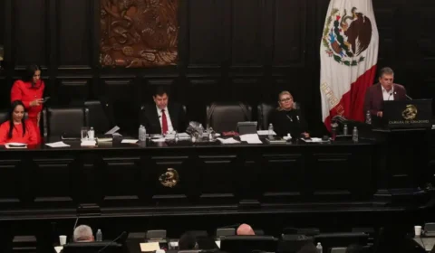 Senado do México aprova reforma judicial em vitória de López Obrador