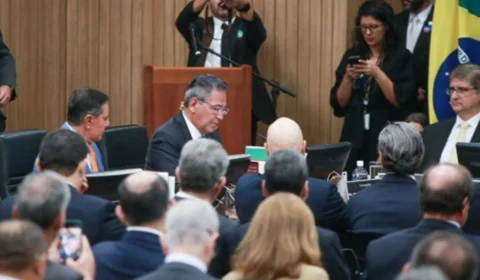 Mauro Campbell toma posse como corregedor nacional e cita incêndios pelo país