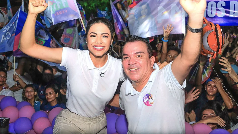 Brena Dianná reúne multidão em primeiro comício de campanha após liberação da propaganda eleitoral