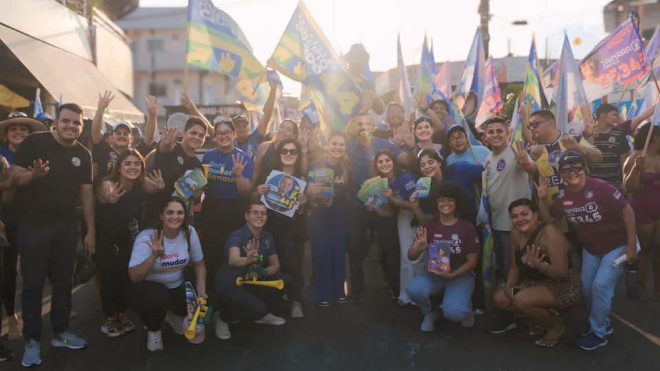 Roberto Cidade mobiliza mais de 400 jovens em Caminhada pela Juventude em Manaus