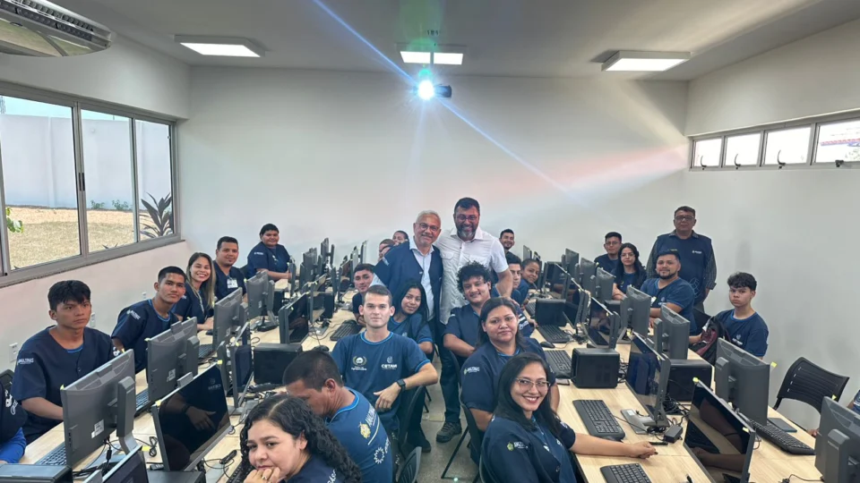 Eneva e governo do AM inauguram primeira escola técnica em tempo integral no município de Silves