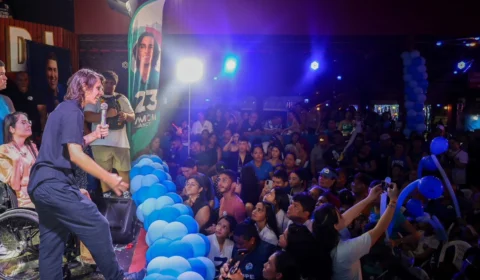 Em comício na zona Leste, Amom promete passe livre aos finais de semana em Manaus