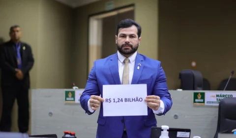 Capitão Carpê desafia prefeito de Manaus a entregar listagem de ruas asfaltadas