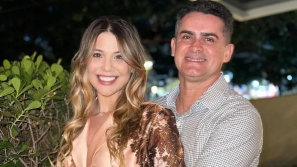 Noiva fora do palco: tática é proposta para mitigar escândalos em meio à campanha de David