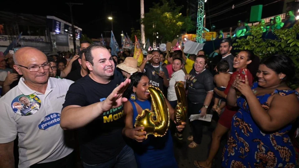 Roberto Cidade cresce nos últimos dias e empata com David Almeida, mostra pesquisa