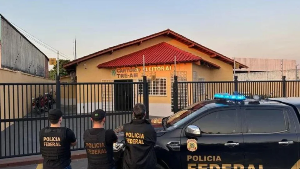 Polícia Federal apreende cestas básicas e documentos em possível esquema de compra de votos no AM