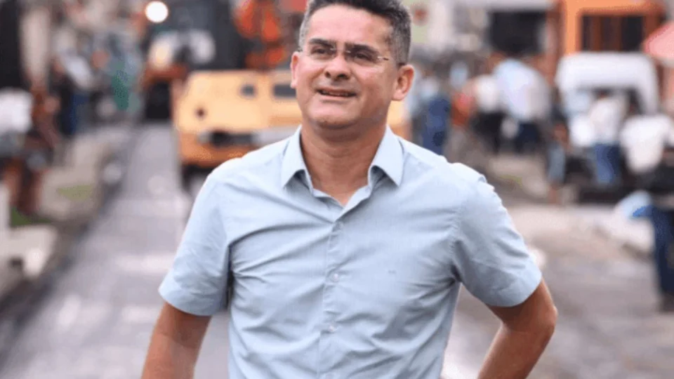 Análise do desempenho de David Almeida no 1º turno das Eleições 2024 comparado a 2020