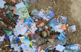 Mais de 100 candidatos são acionados por “derrame de santinhos” no 1º turno das eleições em Manaus