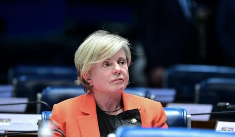 Pacote antifeminicídio com penas maiores para violência contra mulher é sancionado