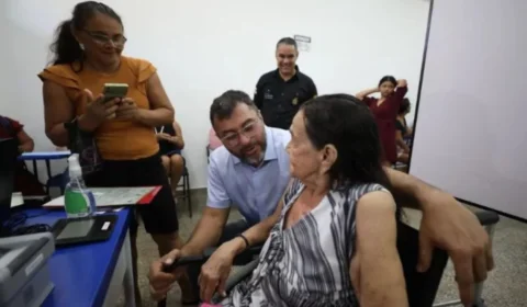 Wilson Lima apresenta balanço de 5,5 mil carteiras emitidas pelo governo