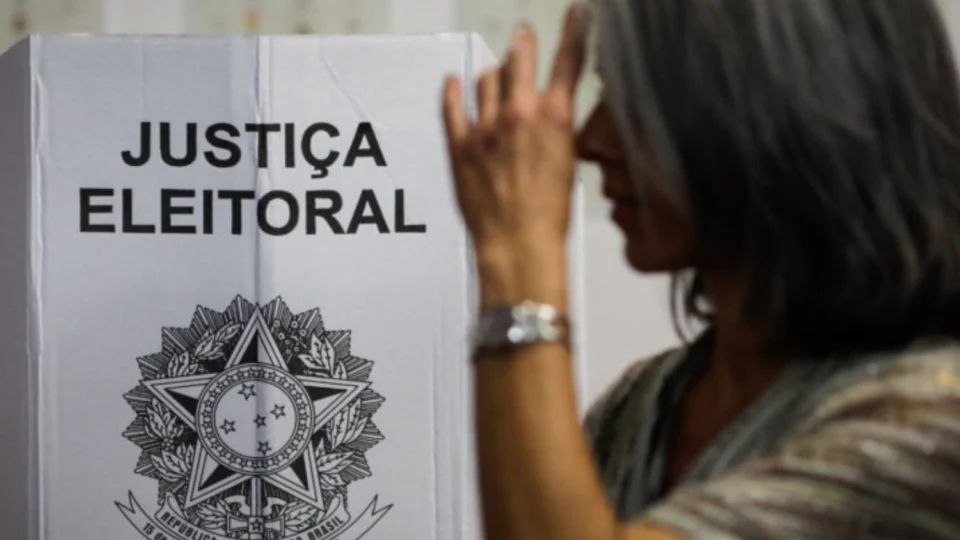 Eleitores não podem ser presos a partir desta terça-feira, mas lei abre exceções