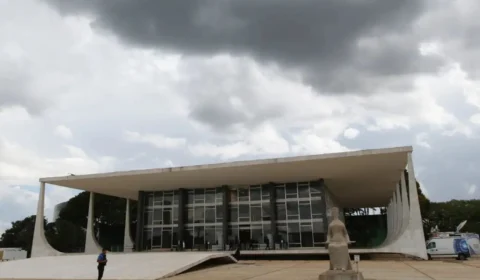 STF suspende processos de combate ao fogo na Amazônia e no Pantanal