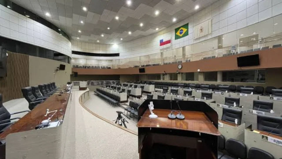 Vereadores de Manaus: bancada conservadora transcende partidos na defesa de valores tradicionais