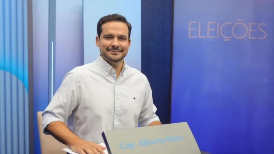 ‘Estou lutando contra máquinas poderosas’, diz Alberto Neto no último debate antes das Eleições