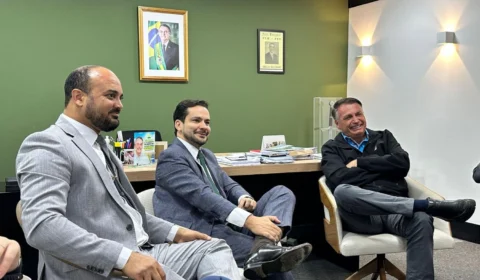 Alberto Neto se reúne com ex-presidente Jair Bolsonaro para alinhar oposição e planejar 2026