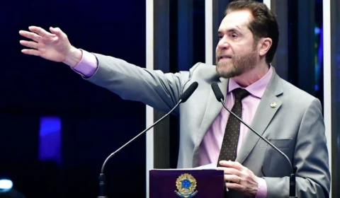 Plínio Valério critica discriminação no socorro a produtores rurais do Amazonas pela estiagem